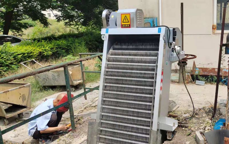 鄭州格柵汚水(shui)處理設(shè)備